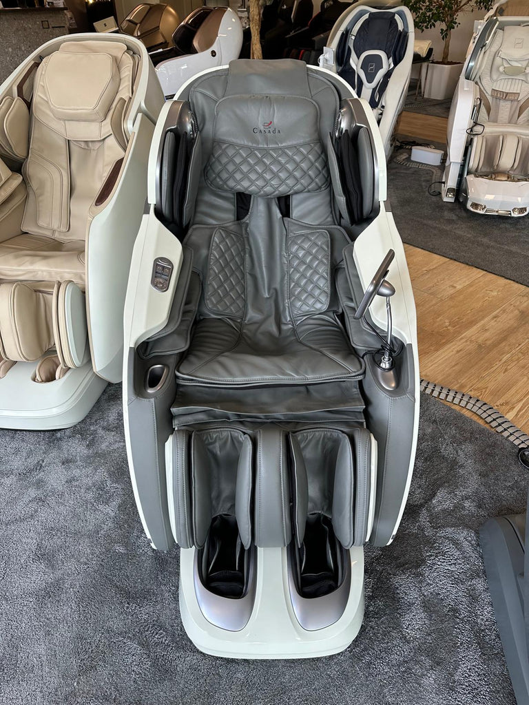 Nhà triển lãm Casada Skyliner II màu trắng/xám