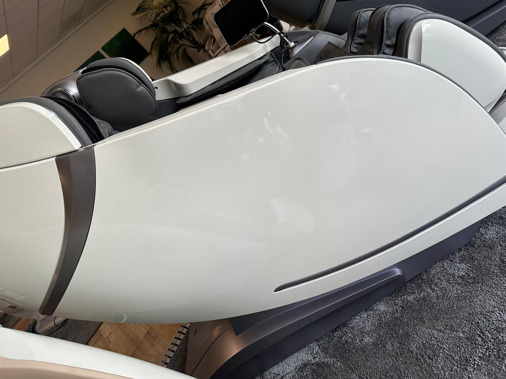 Nhà triển lãm Casada Skyliner II màu trắng/xám